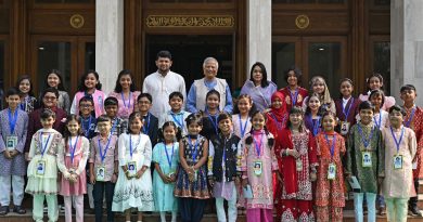 “নতুন কুঁড়ি” প্রতিযোগিতায় বিজয়ীদের মাঝে পুরস্কার বিতরণ করেছেন প্রধান উপদেষ্টা ড. মুহাম্মদ ইউনূস